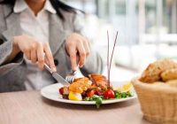 چند نکته ساده برای سالم غذا خوردن در رستوران
